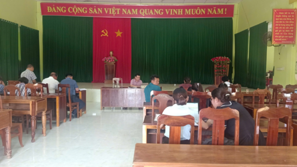 UBND XÃ BA VINH TỔ CHỨC HỘI NGHỊ TRỰC BÁO ĐÁNH GIÁ TÌNH HÌNH HOẠT ĐỘNG THÁNG 7 VÀ TRIỂN KHAI NHIỆM VỤ THÁNG 8 NĂM 2025